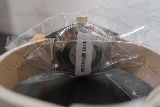 Dameur EDOX SkyDiver 38 mm. 