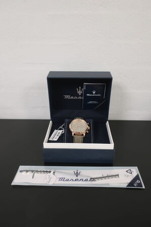 Herreur samt armbånd MASERATI Epoca 42 mm. 