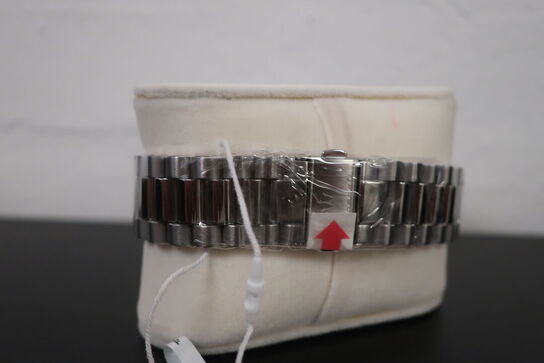 Herreur MASERATI Sorpasso 42 mm. 