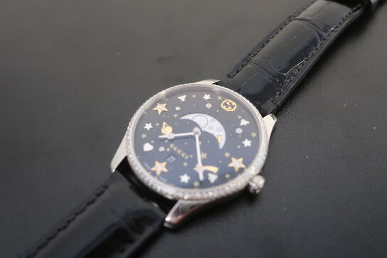 Unisexur GUCCI G-Timeless 36 mm. 