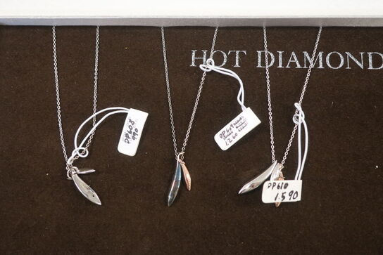 Diverse smykker HOT DIAMONDS