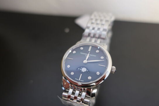 Dameur FREDERIQUE CONSTANT Slimline Moonphase 30 mm. 