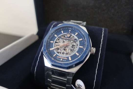 Herreur MASERATI Stile 43 mm. 