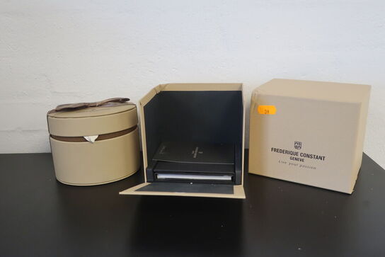 Dameur FREDERIQUE CONSTANT Slimline Moonphase 30 mm. 