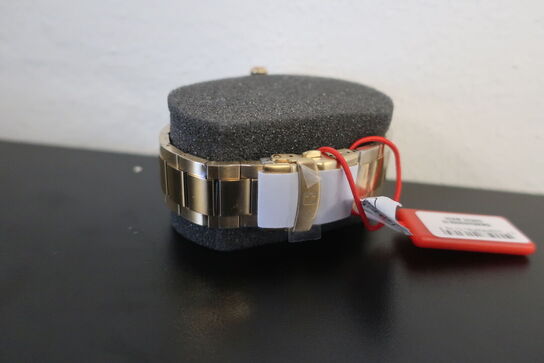 Herreur SWISS MILITARY Golden Beech 42 mm.