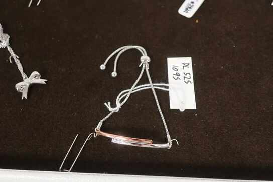 Diverse smykker HOT DIAMONDS