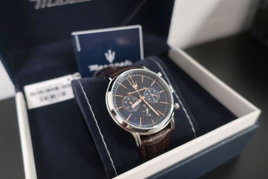 Herreur samt armbånd MASERATI Epoca 42 mm. 