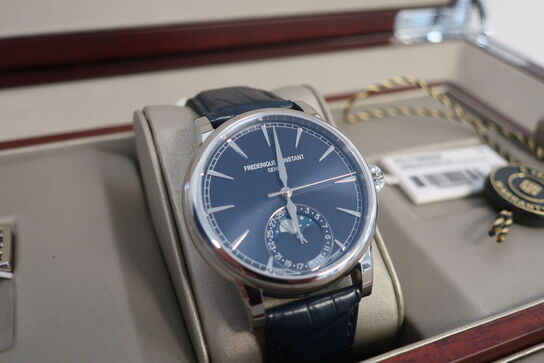 Herreur FREDERIQUE CONSTANT Manufacture Moonphase 40 mm.  