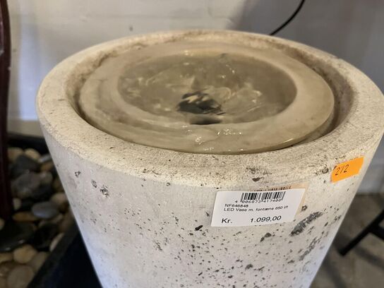 LED vase med fontæne