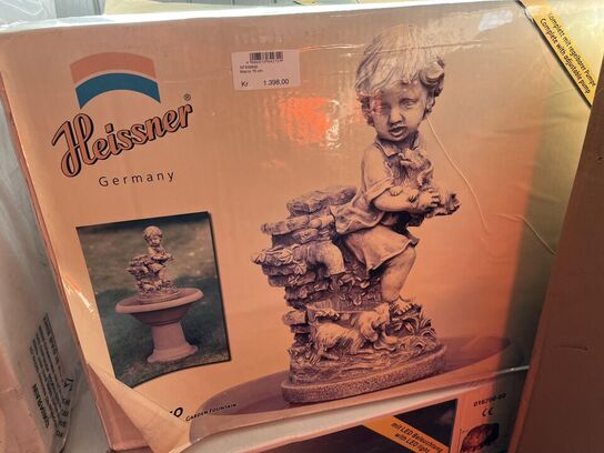 Parti springvand og figurer