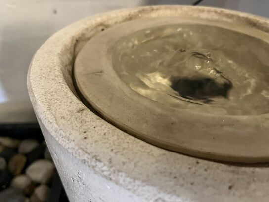 LED vase med fontæne