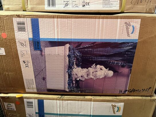 Parti springvand og figurer