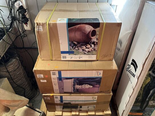 Parti springvand og figurer