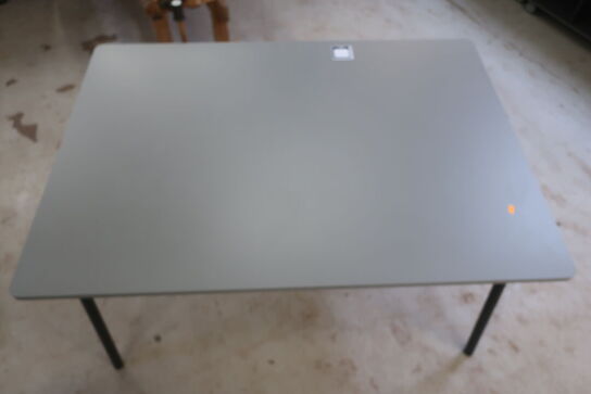 klapsammen bord FOUR DESIGN 