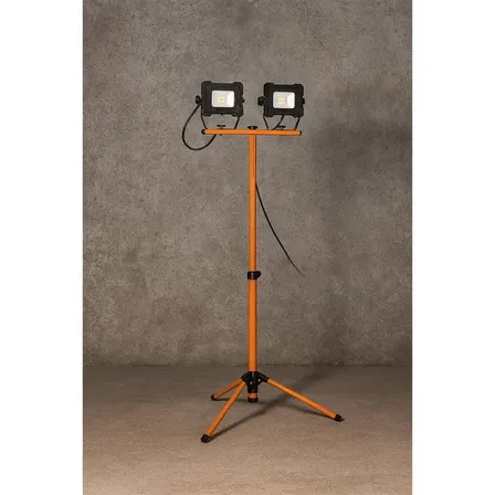 2 stk. smartwares arbejdslampe led dobbeltlys stativ ip65(ubrugt)