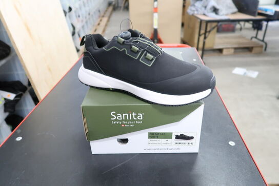 Sikkerhedssko Str. 44 SANITA Model: PRENIT S1P