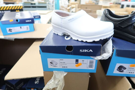 2 Par Sikkerhedssko Str. 42 SIKA Model: FLEX LBS 8005, OPTIMAX 172000