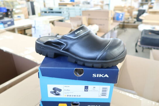 2 Par Sikkerhedssko Str. 42 SIKA Model: PROFLEX 19324