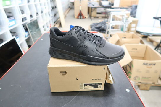 Sikkerhedssko Str. 42 NAME LABEL Model: CONDOR II 22270