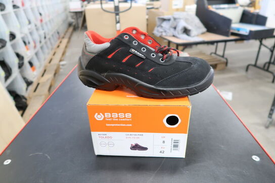 Sikkerhedssko Str. 42 BASE Model: TOLEDO B0168B