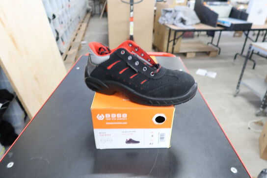 Sikkerhedssko Str. 42 BASE Model: TOLEDO B0168B