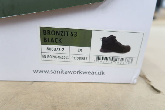 Sikkerhedssko Str. 45  SANITA Model: BRONZIT S3 