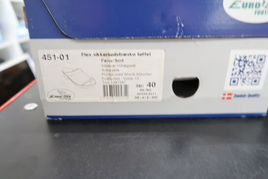 2 Par Sikkerhedssko Str. 40 EURO DAN FOOTWEAR Model: FLEX 451-01, CLASSIC 152-01