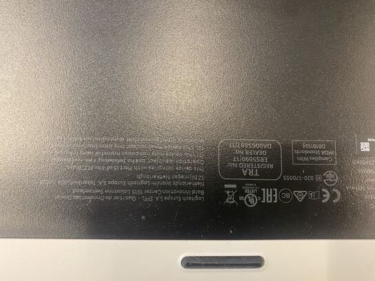 Skærm PHILIPS, tastatur LOGITECH, labelprinter DYMO 400
