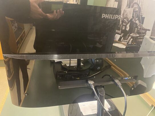 Skærm PHILIPS, tastatur LENOVO