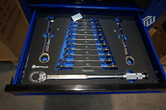 Metallo Værktøjsvogn XXL med værktøj og 8 skuffer og sideskab 