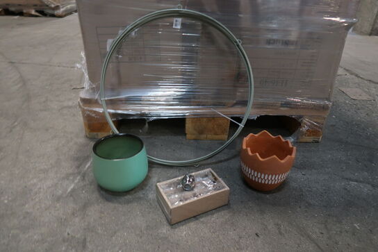 Diverse brugskunst - Læs Beskrivelse