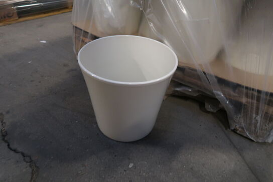 147 stk. 890/23,5 Creme blank potte Classic Ø 23,5 H 22 cm - Varenummer: 510005