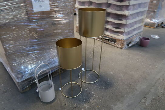 Diverse brugskunst - Læs Beskrivelse