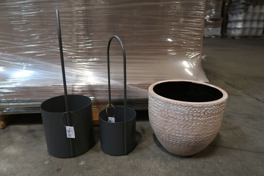 Diverse brugskunst - Læs Beskrivelse