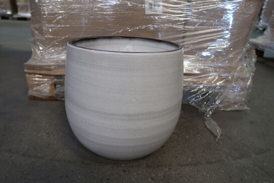 84 stk. 2076/26 Potte Samuel cremehvid Ø 26 H 24 cm - Varenummer: 523008