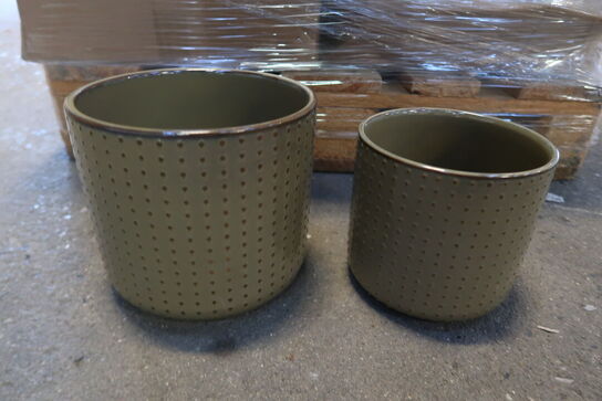 164 stk. 1061/2er Set Potte Kalle oliven Ø 16 H 15 / Ø 19,5 H 18,5