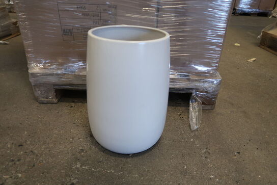 66 stk. 914/35 Vase hvid Ø 25 H 35 cm - Varenummer: 517459