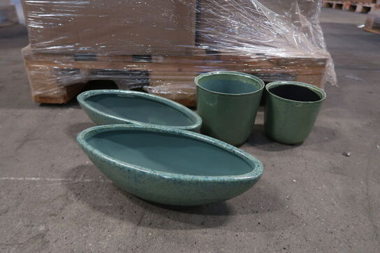 Ca. 246 stk. ass. Potter, krukker m.m. 