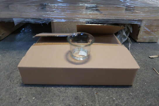 4320  stk. 2042/6,5 Fyrfadsstage klar Ø 6,5 H 4,7 cm - Varenummer: 516380