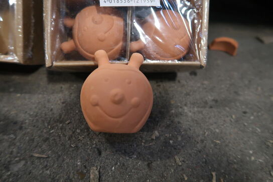 4628 stk. ass. Terrakotta figurer