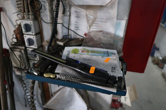 2 stk. stiger samt arbejdslamper