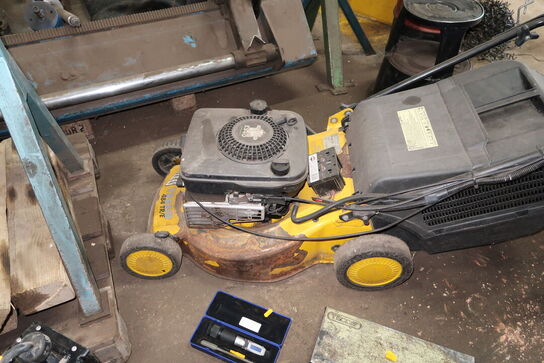 Plæneklipper CASTELGARDEN TD 484 TR/E