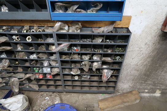 6 stk. sortimentsreoler med indhold