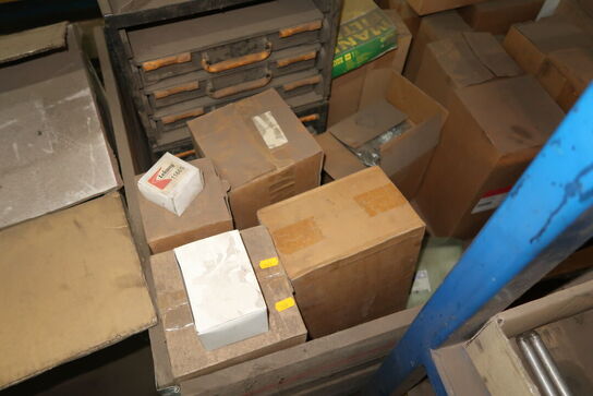 Palle med div. Reservedele