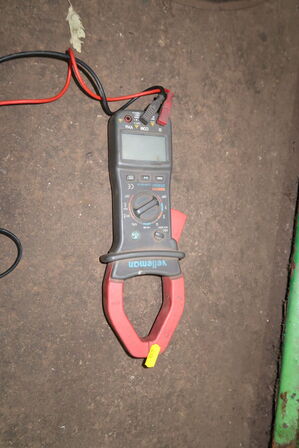 Digital clamp meter VELLEMAN DCM268