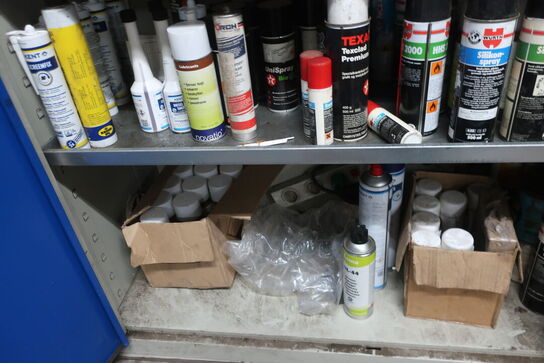 Stålskab med div. Plejemidler m.m.