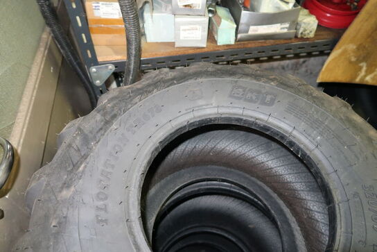 Div. Dæk, slanger, reservedele m.m.