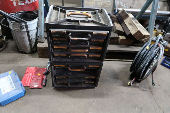 Sortimentskasser med indhold