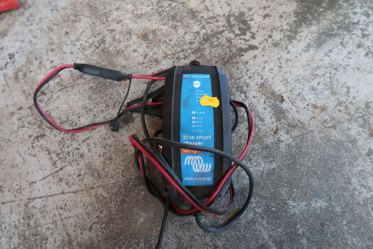 Lader VICTRON ENERGY 12V/25A