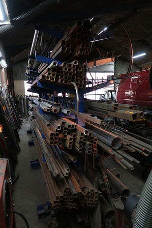 Grenreol med div. Jern